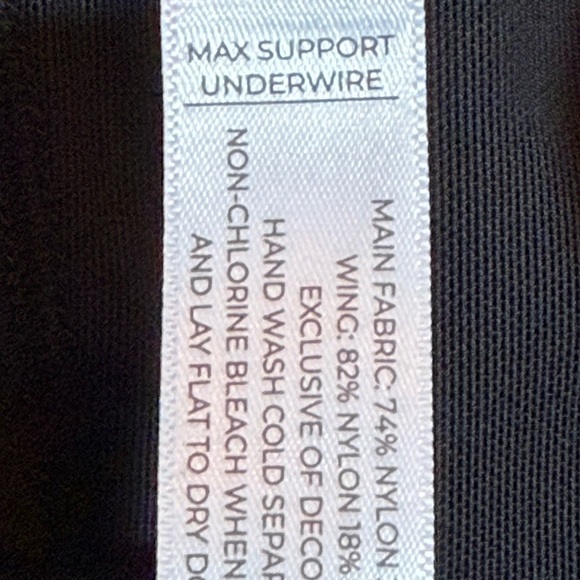 Livi Active Max Support Underwire Bra - Picture 7 of 8